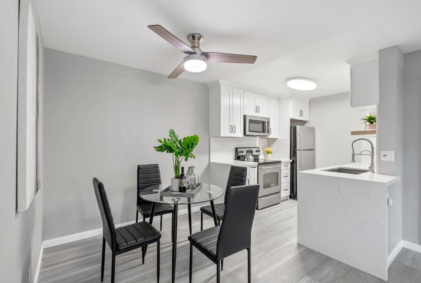 1022 Yarwood Ct, San Jose CA  95128-4726 exterior