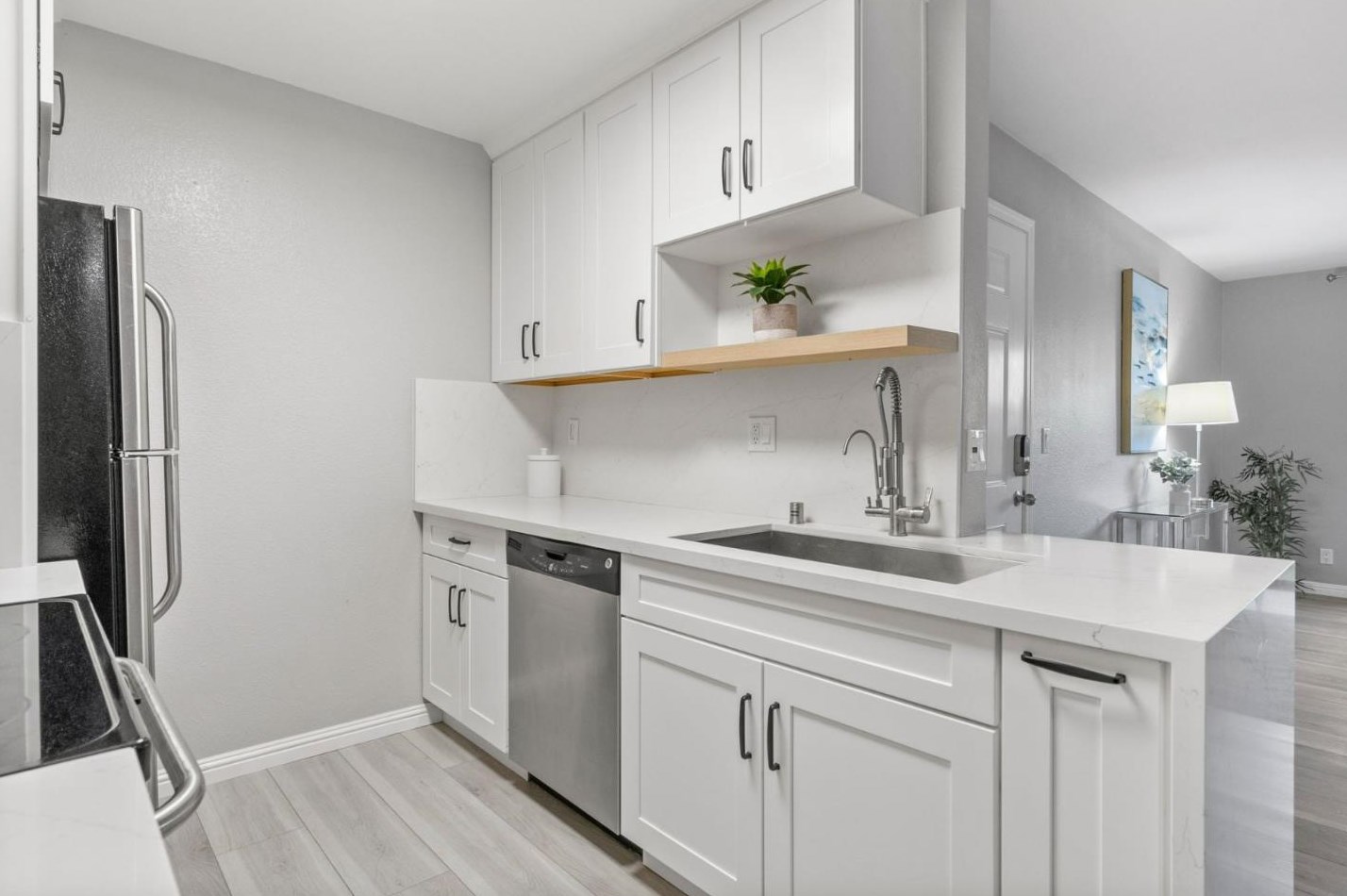 1022 Yarwood Ct, San Jose CA  95128-4726 exterior