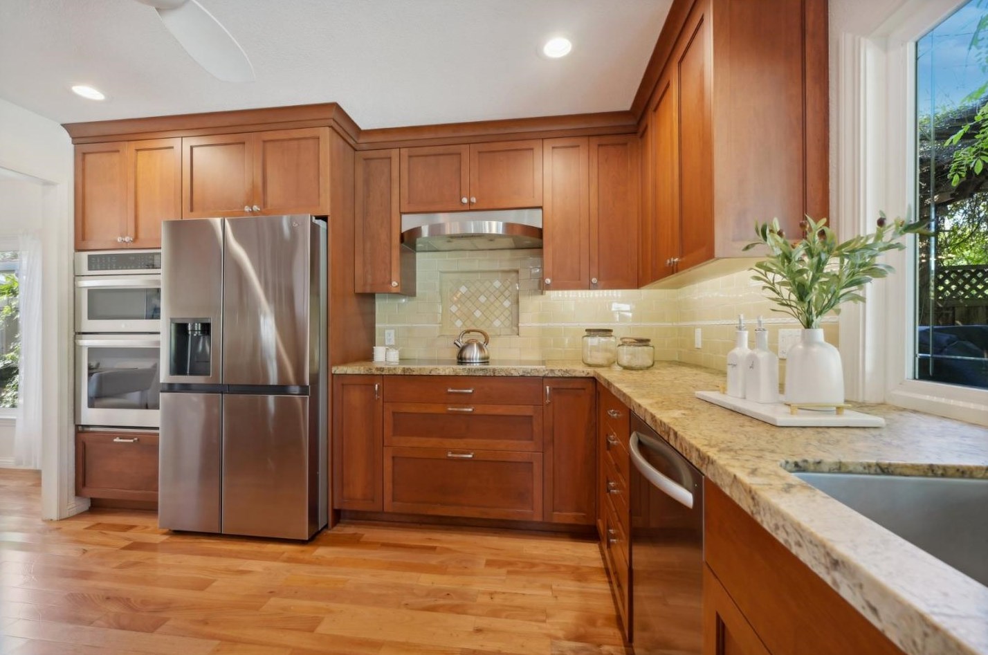 6514 Hercus Ct, San Jose CA  95119-1916 exterior