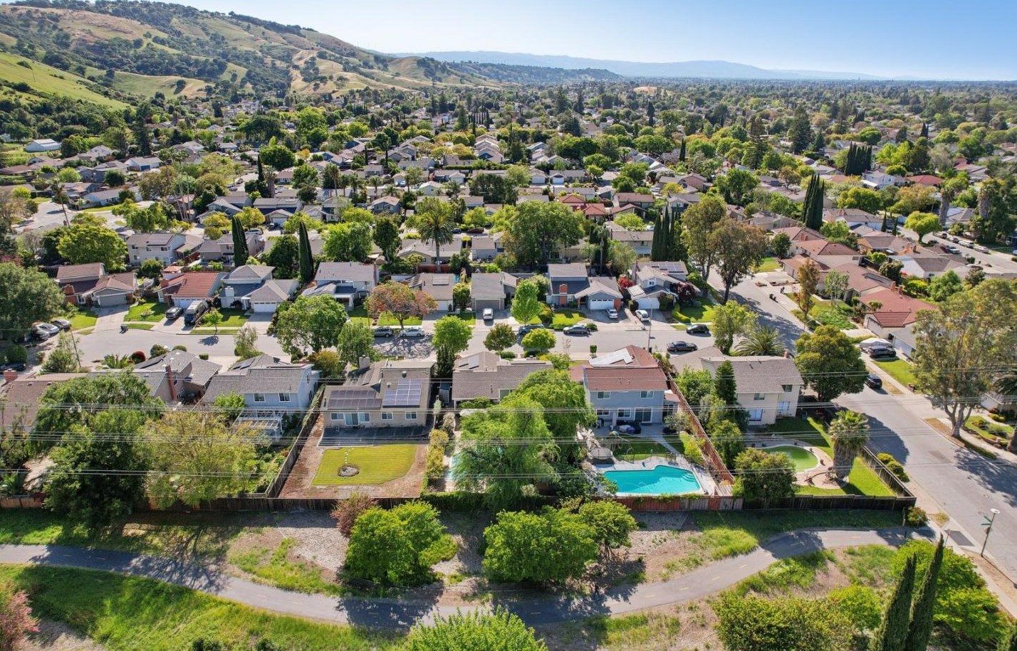 6514 Hercus Ct, San Jose CA  95119-1916 exterior