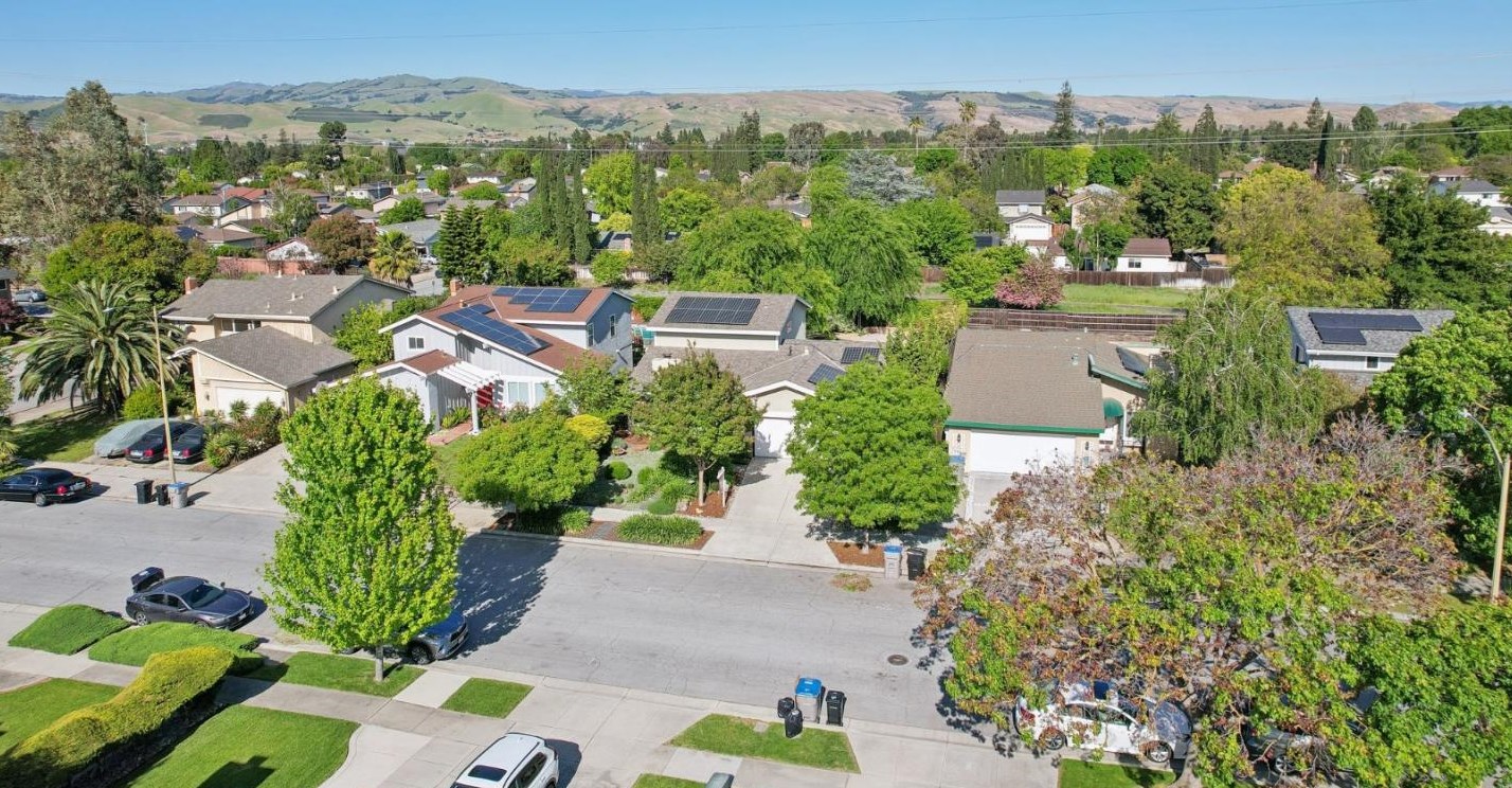 6514 Hercus Ct, San Jose CA  95119-1916 exterior