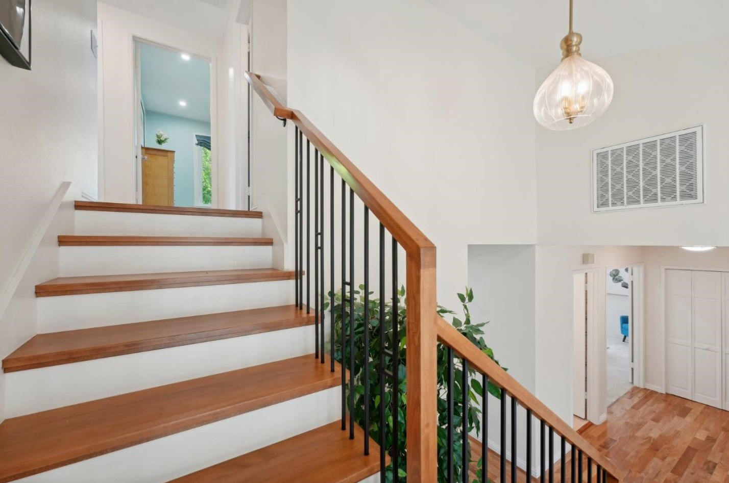 6514 Hercus Ct, San Jose CA  95119-1916 exterior