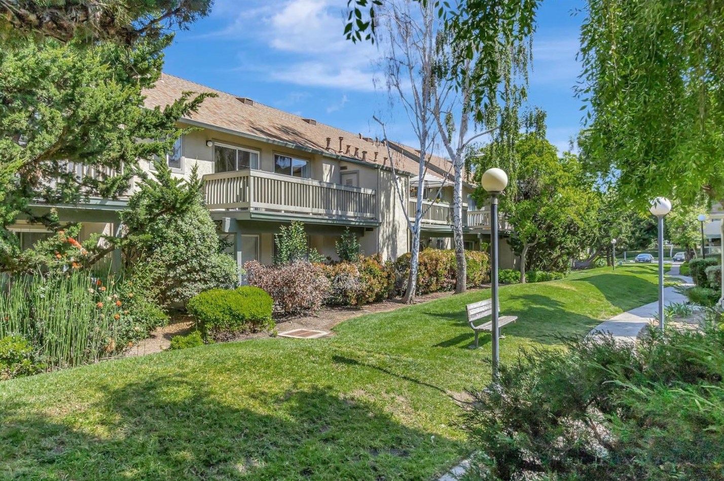 1072 Summerplace Dr, San Jose CA  95122-3366 exterior