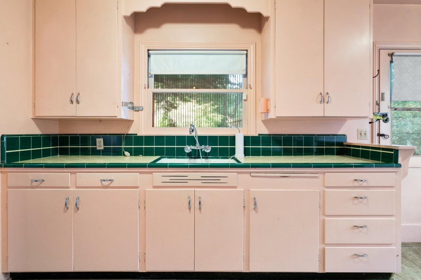 709 Riverview Dr, Capitola CA  95010-2729 exterior