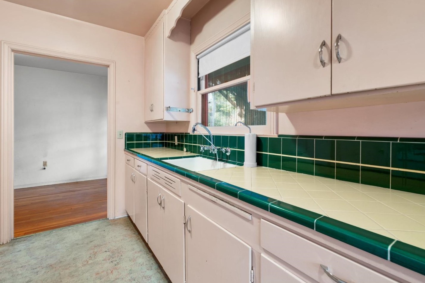 709 Riverview Dr, Capitola CA  95010-2729 exterior