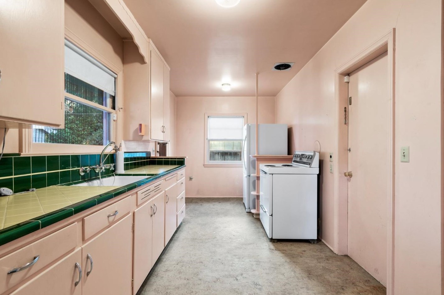 709 Riverview Dr, Capitola CA  95010-2729 exterior