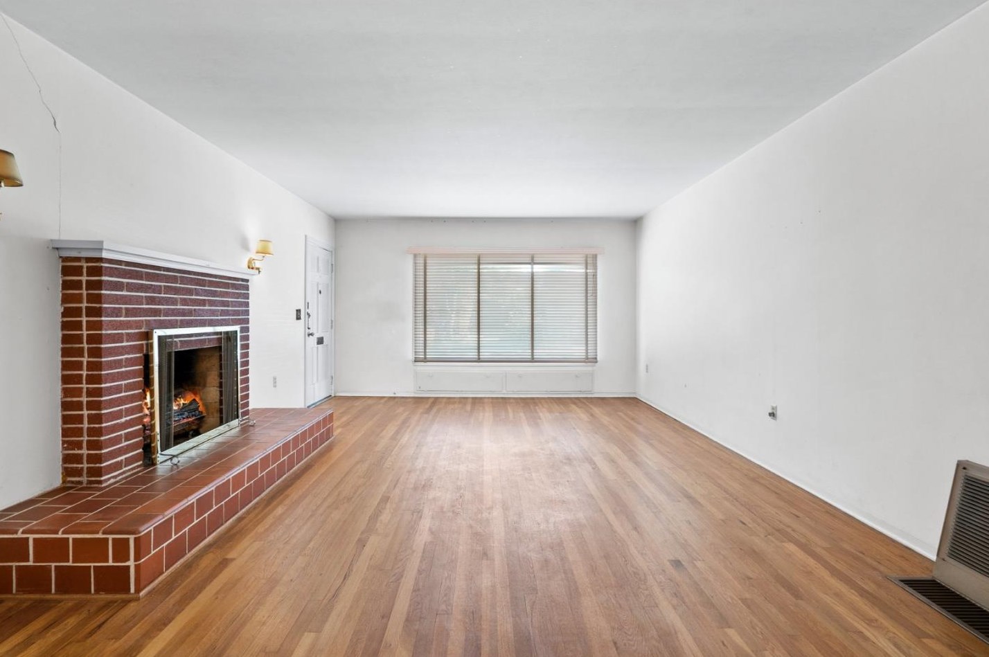 709 Riverview Dr, Capitola CA  95010-2729 exterior