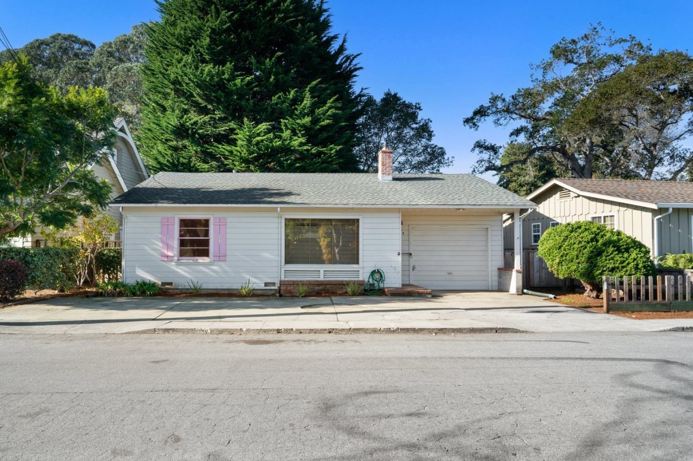 709 Riverview Dr, Capitola CA  95010-2729 exterior