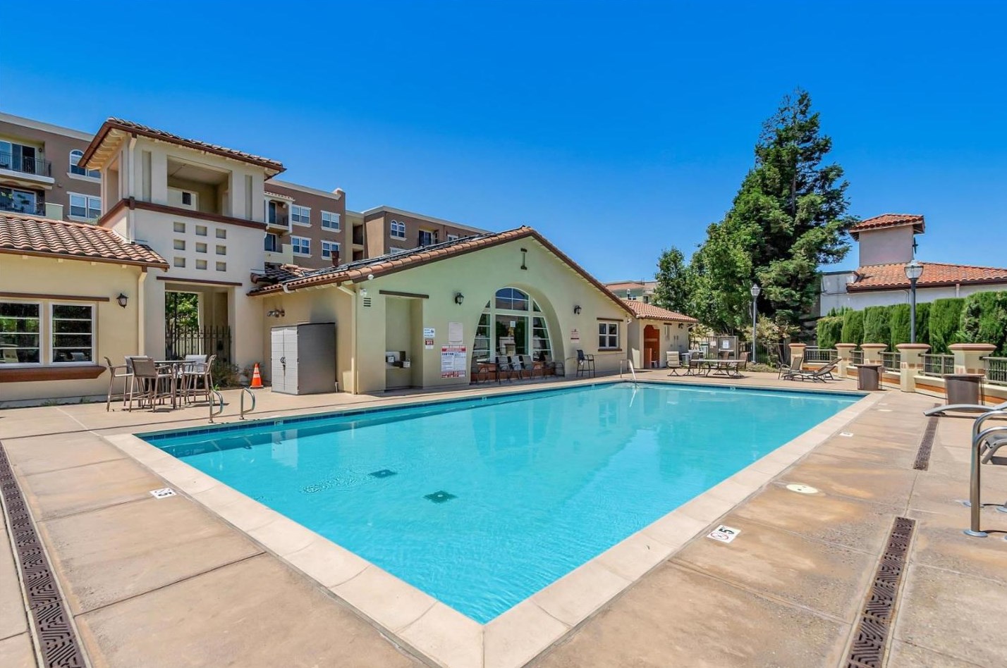 700 Abel St, Milpitas CA  95035-5295 exterior