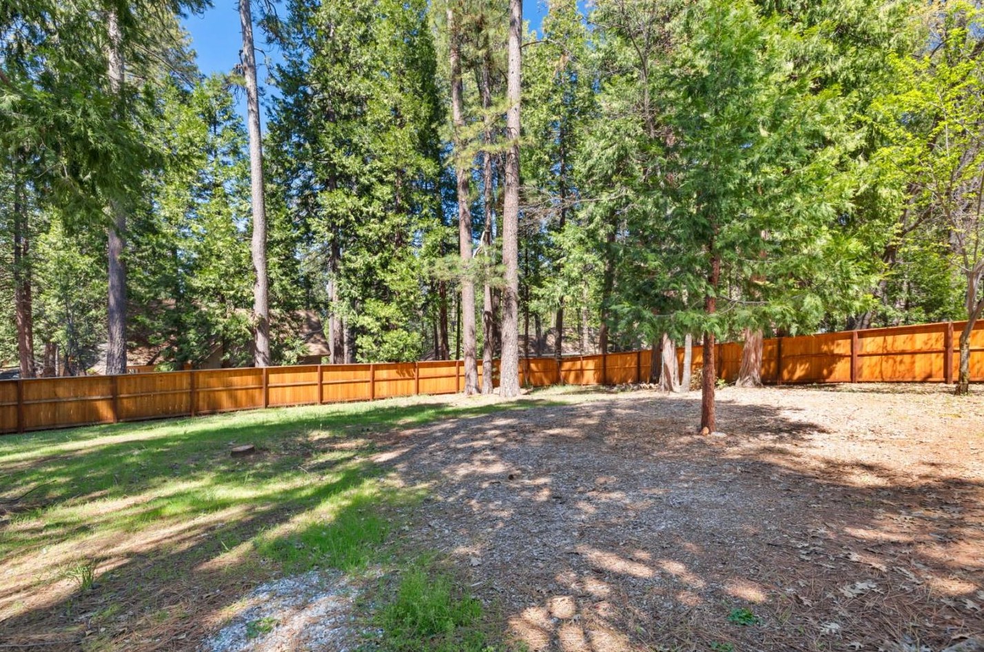 16538 Estralita Dr, Sonora CA  95370-9539 exterior