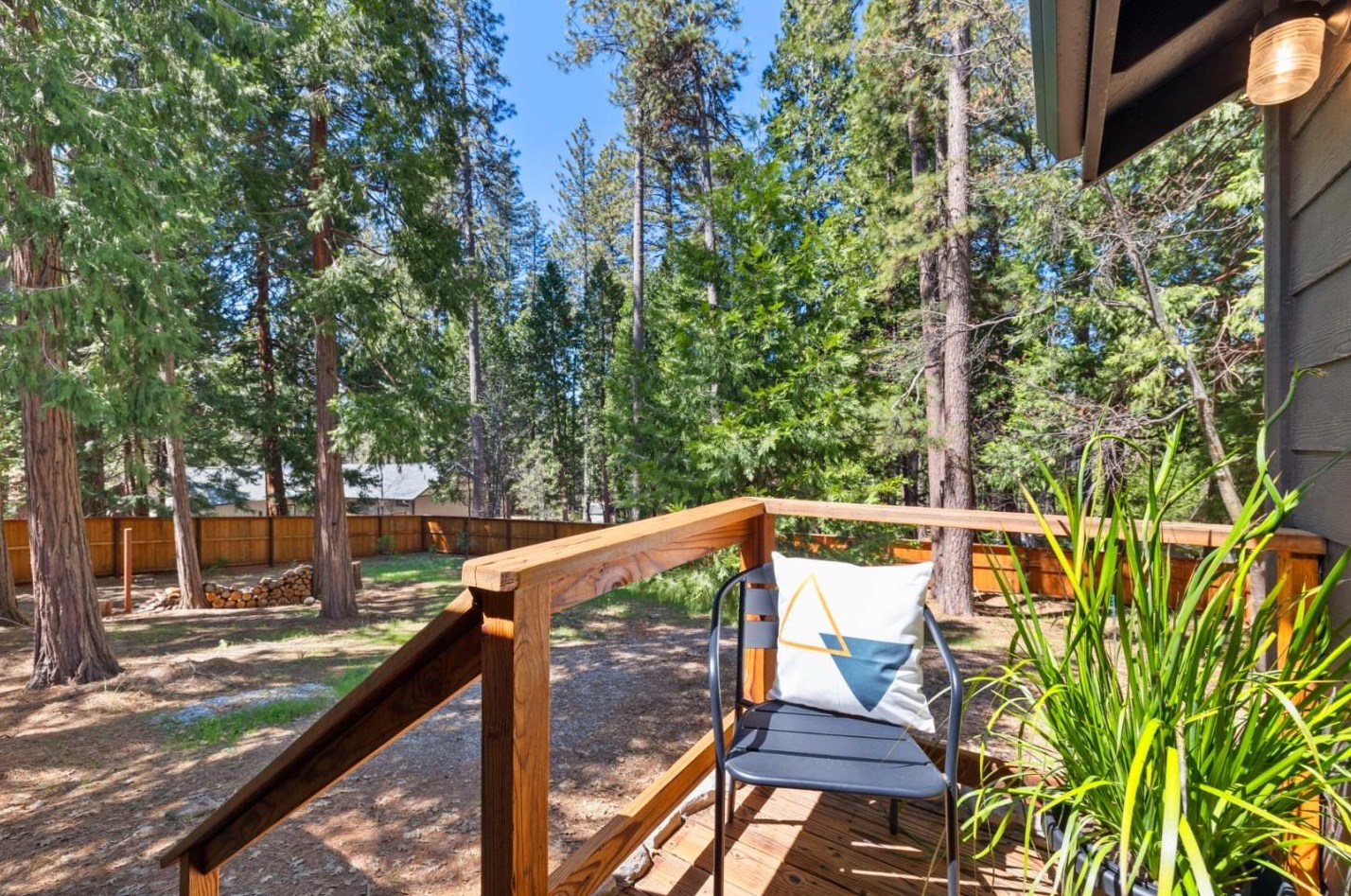16538 Estralita Dr, Sonora CA  95370-9539 exterior