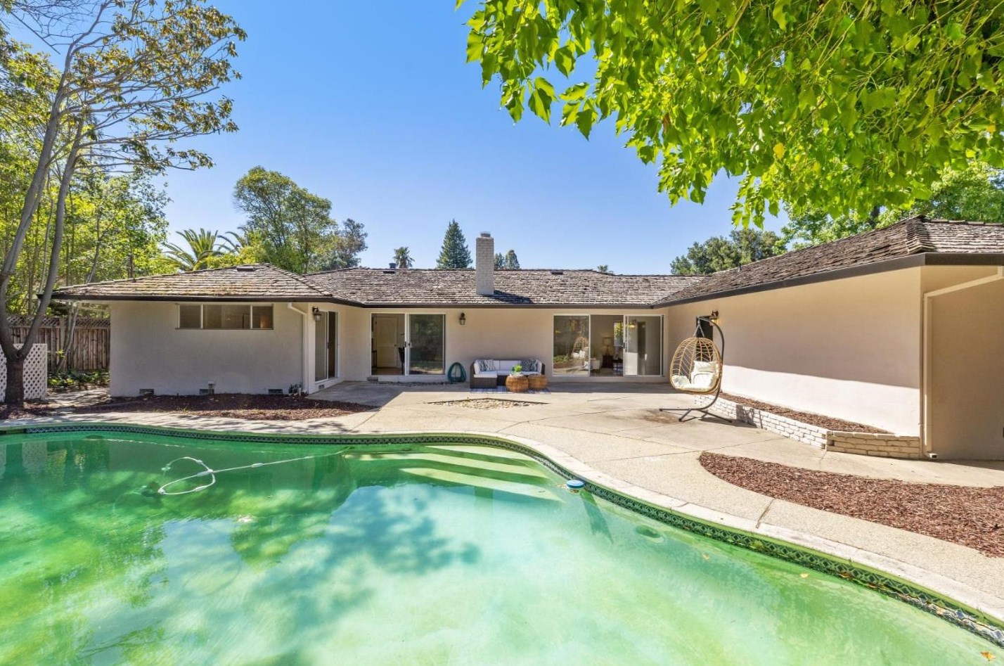 12546 Saratoga Crk Dr, Saratoga CA  95070-3569 exterior