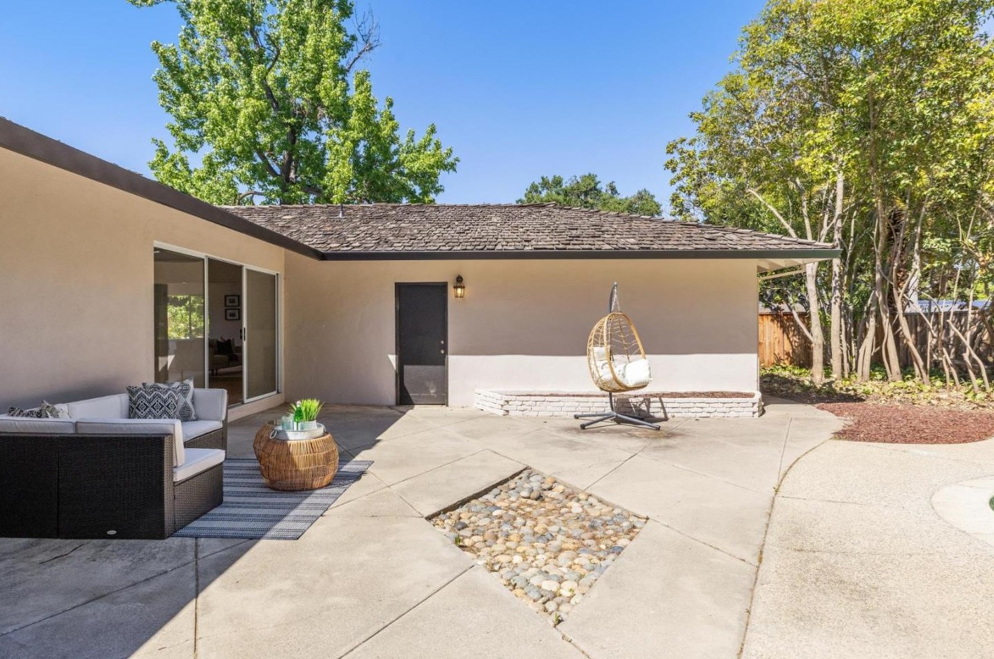 12546 Saratoga Crk Dr, Saratoga CA  95070-3569 exterior