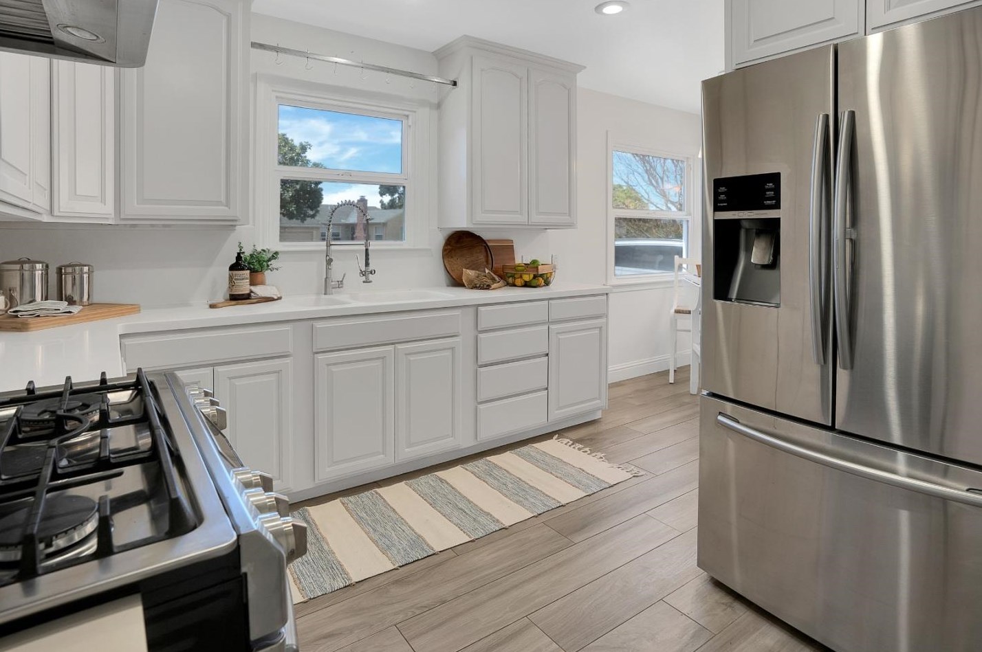 29 Nacional St, Salinas CA  93901-1322 exterior