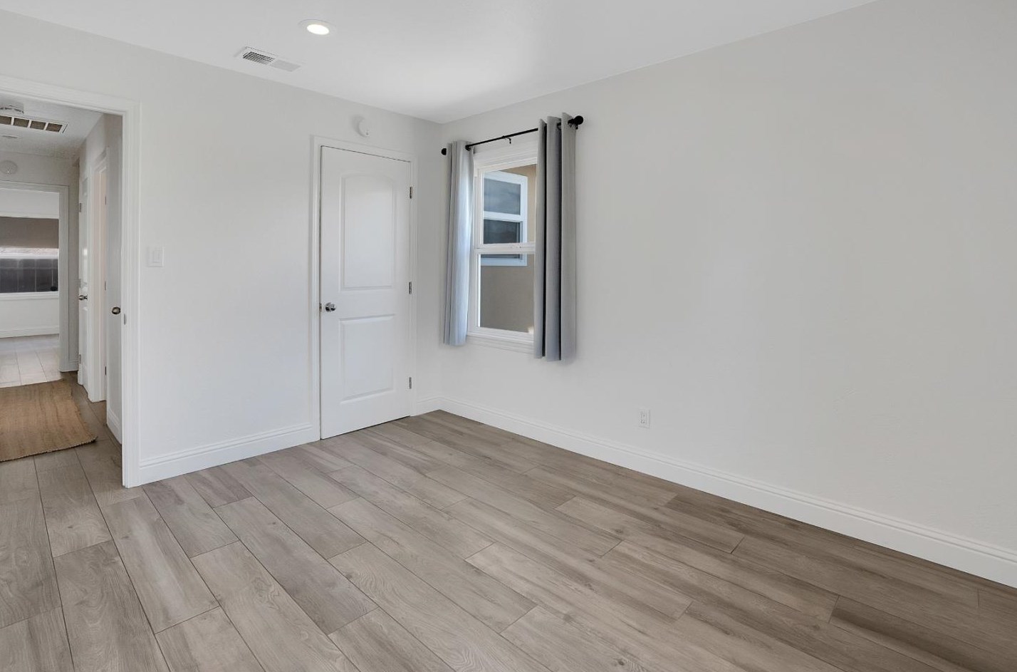 29 Nacional St, Salinas CA  93901-1322 exterior