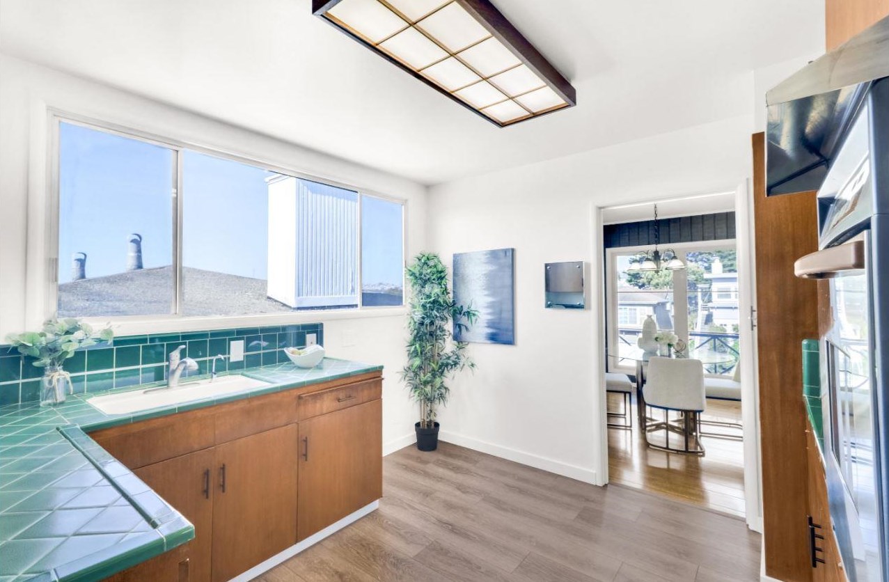 58 Pinehaven Dr, Daly City CA  94015-3544 exterior
