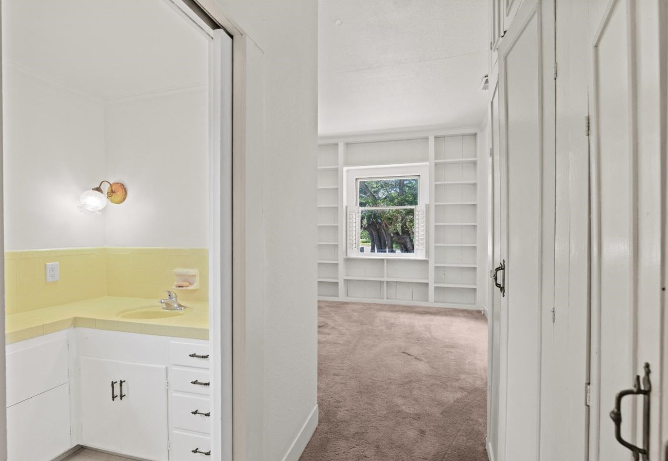 817 Martin St, Monterey CA  93940-4435 exterior