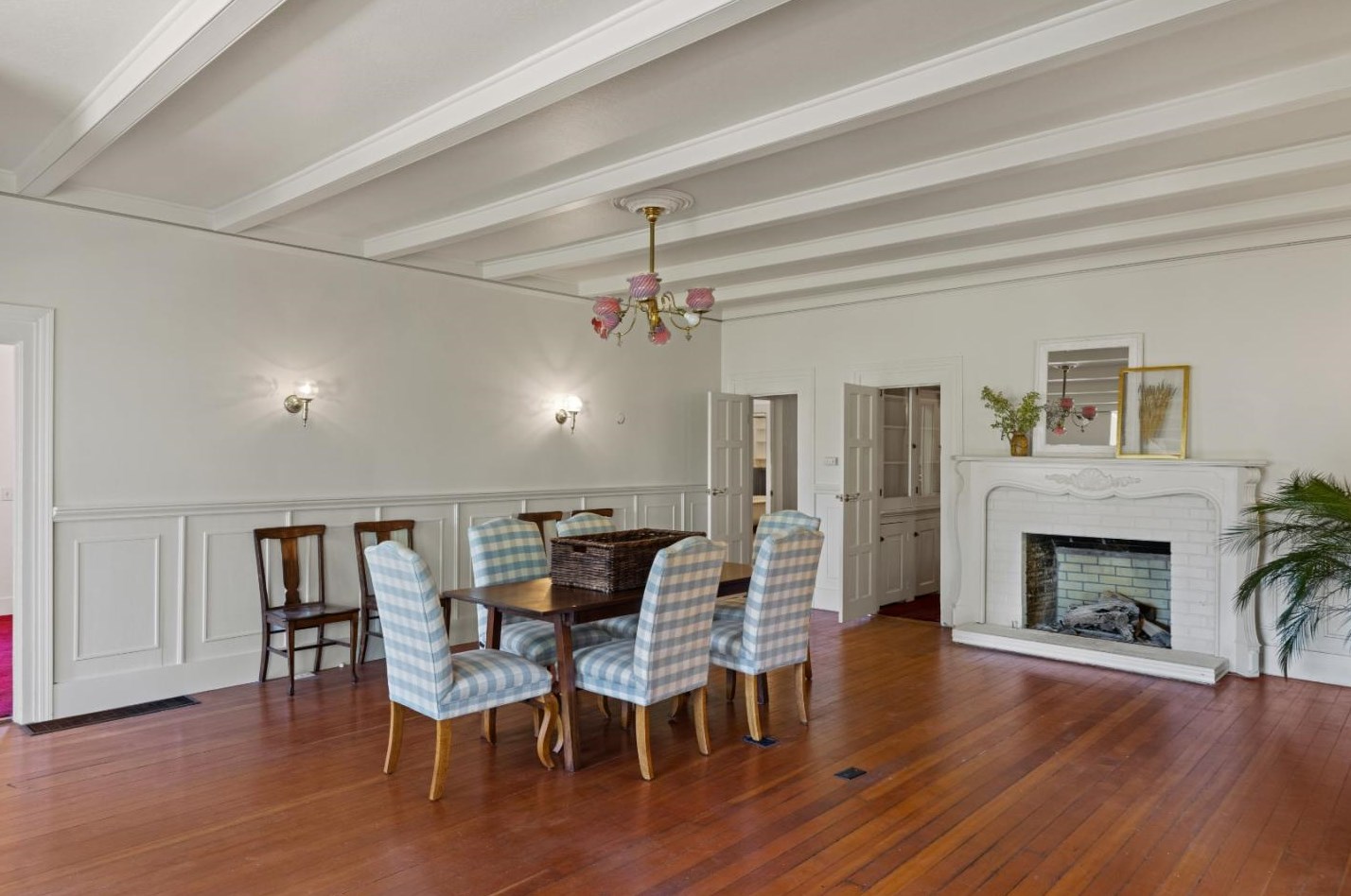 817 Martin St, Monterey CA  93940-4435 exterior