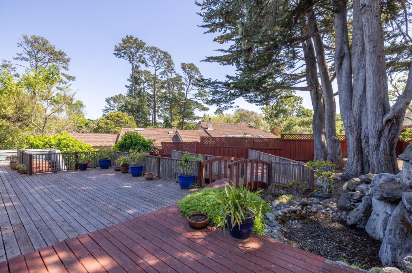 817 Martin St, Monterey CA  93940-4435 exterior
