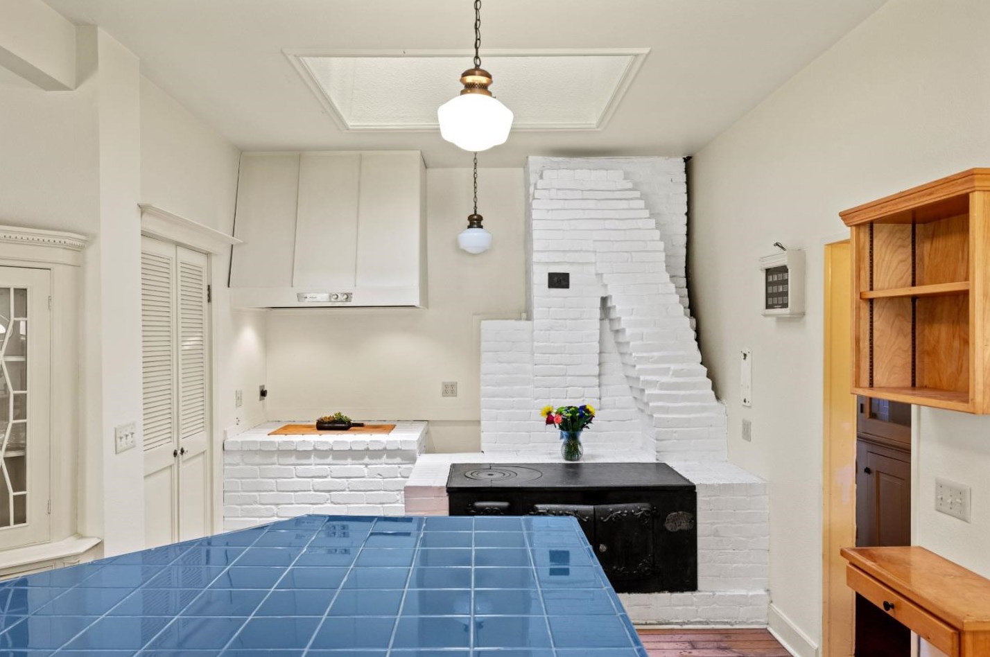 817 Martin St, Monterey CA  93940-4435 exterior