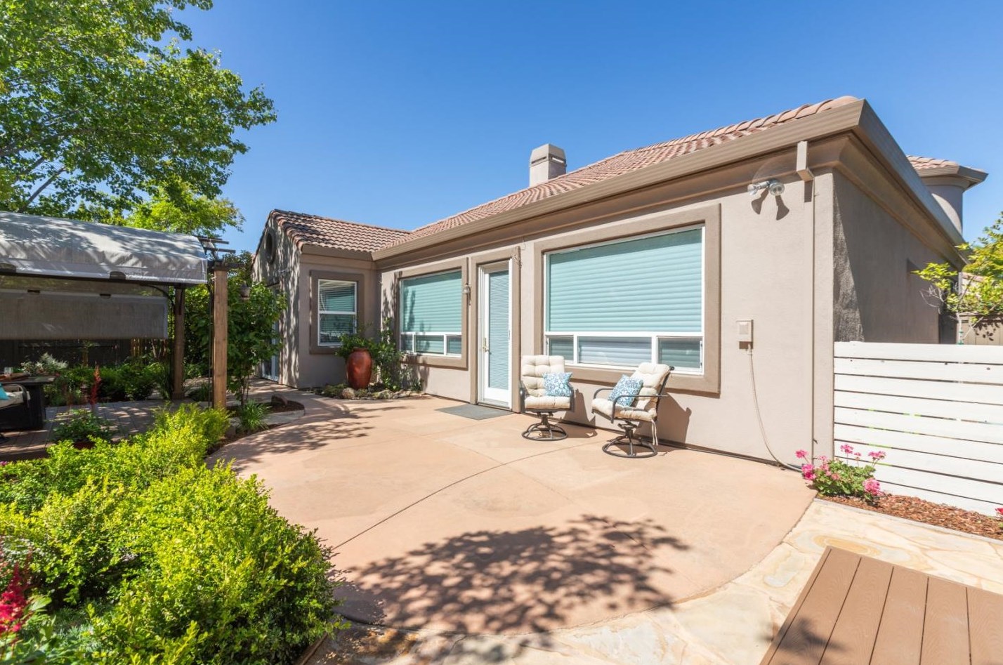 3203 Rapallo Pl, Folsom CA  95762-5464 exterior