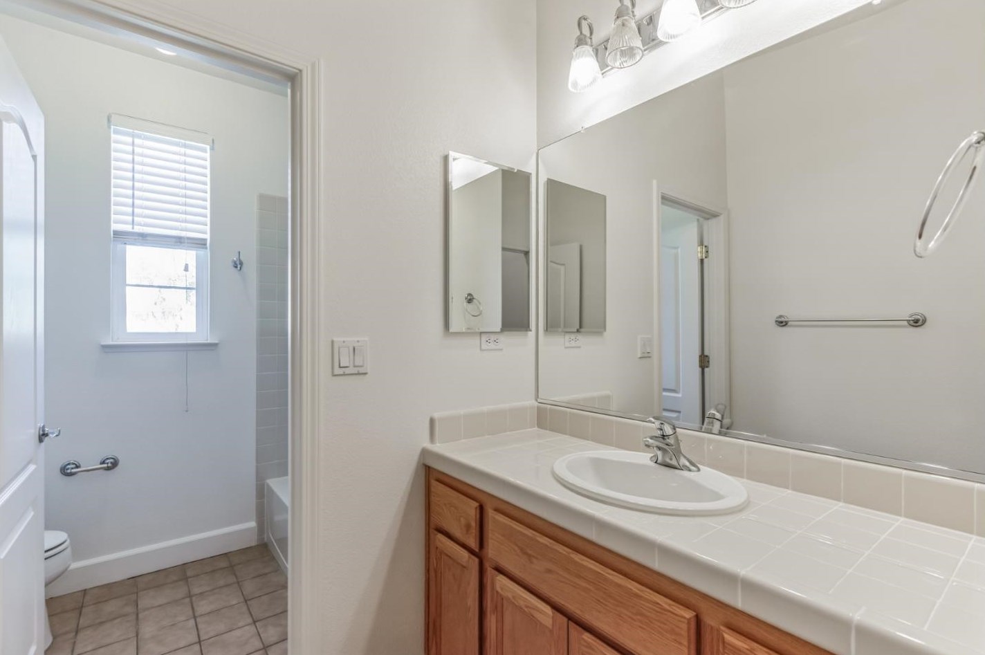 3203 Rapallo Pl, Folsom CA  95762-5464 exterior