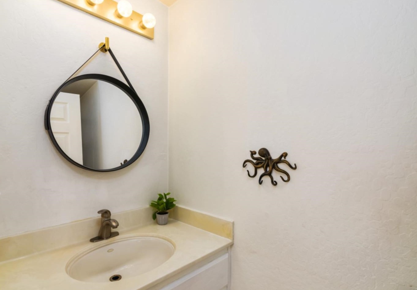 308 Rock Creek Way, Concord CA  94523-4714 exterior