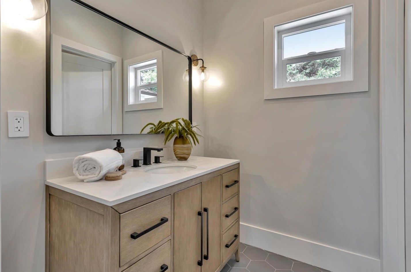 8138 Cinnabar Hills Rd, San Jose CA exterior