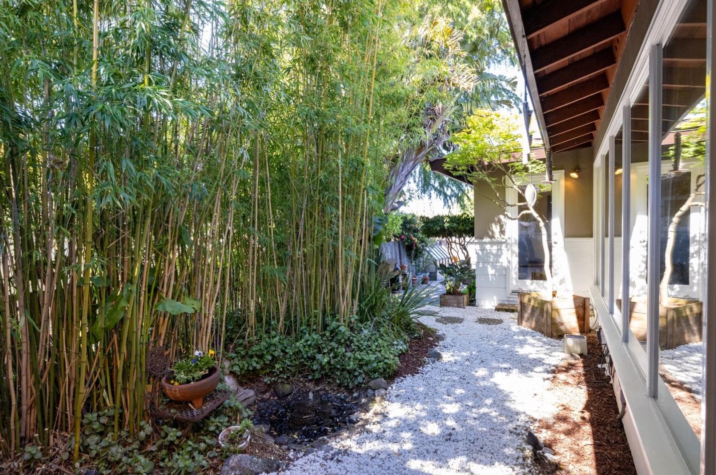 1780 Prescott Ave, Monterey CA  93940-1605 exterior