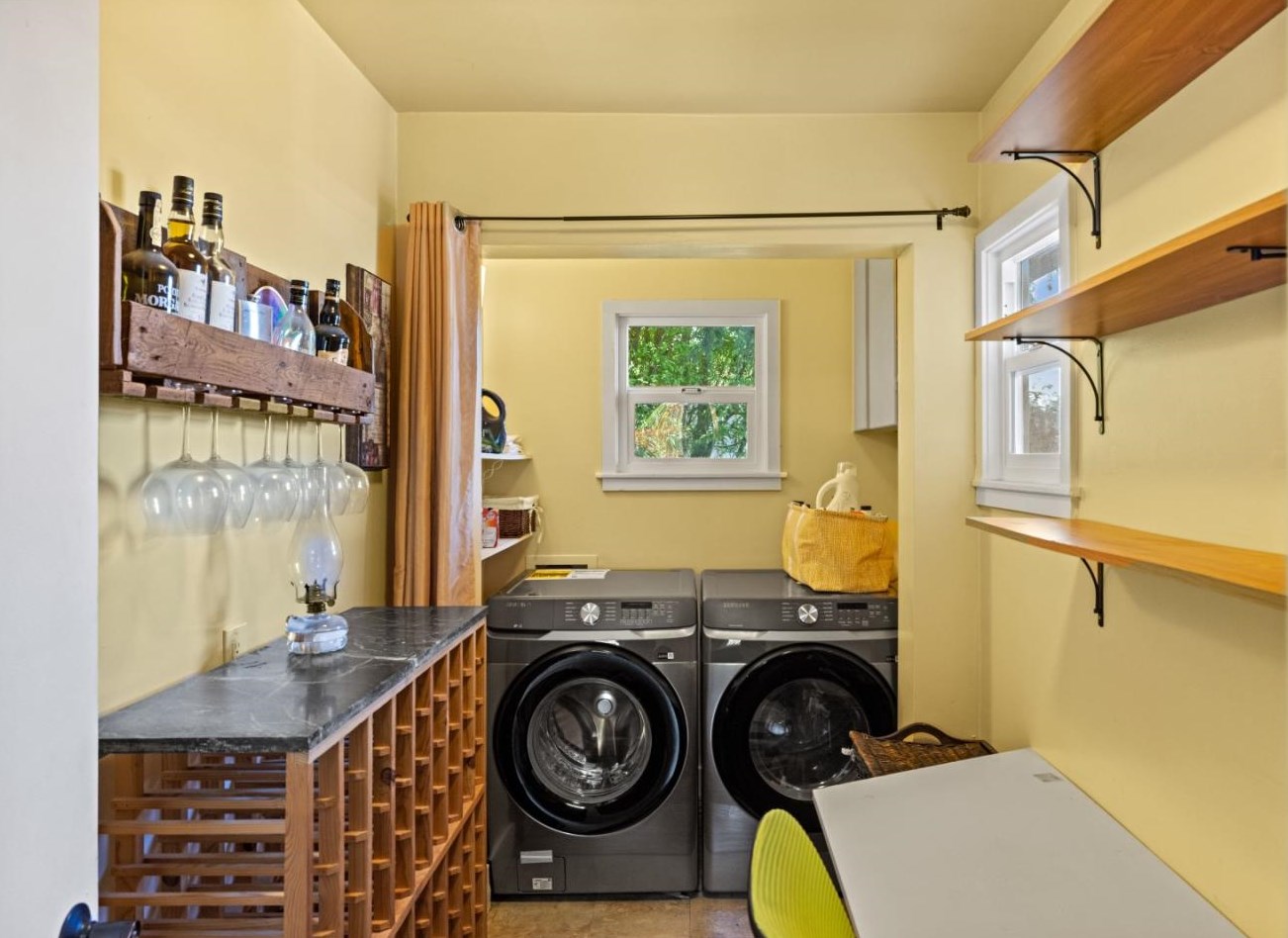 1780 Prescott Ave, Monterey CA  93940-1605 exterior