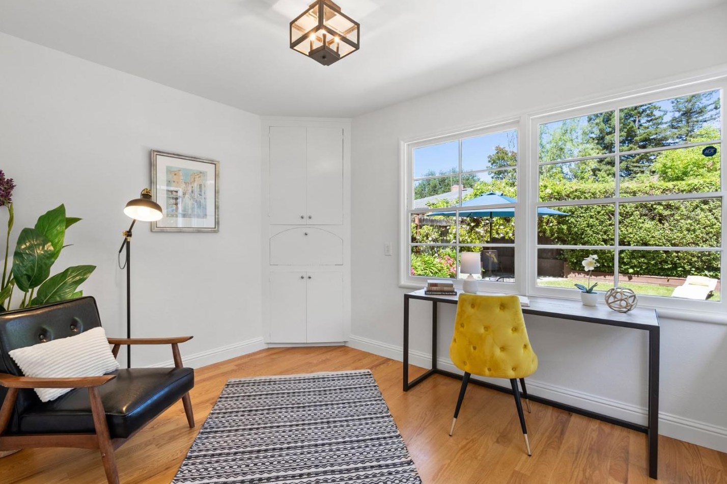 346 Stanford Ave, Menlo Park CA  94025-6240 exterior