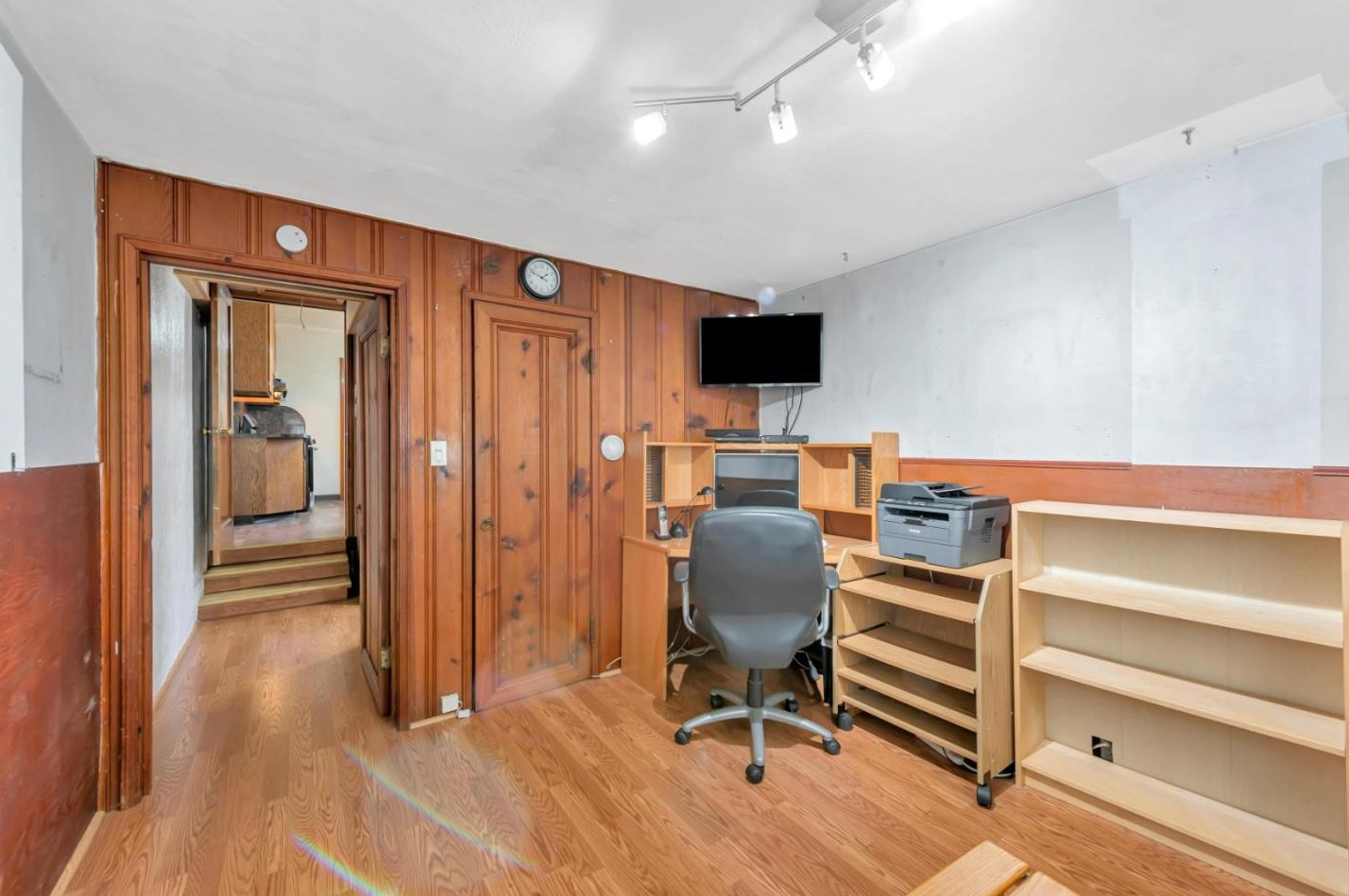 7221 Krause Ave, Oakland CA  94605-2749 exterior