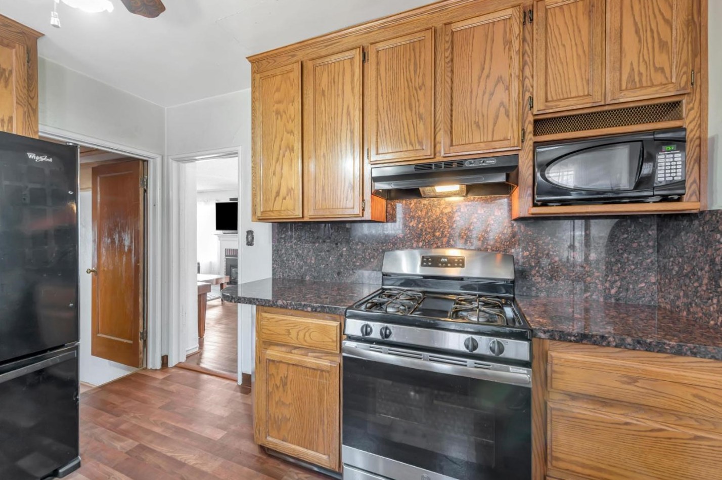 7221 Krause Ave, Oakland CA  94605-2749 exterior