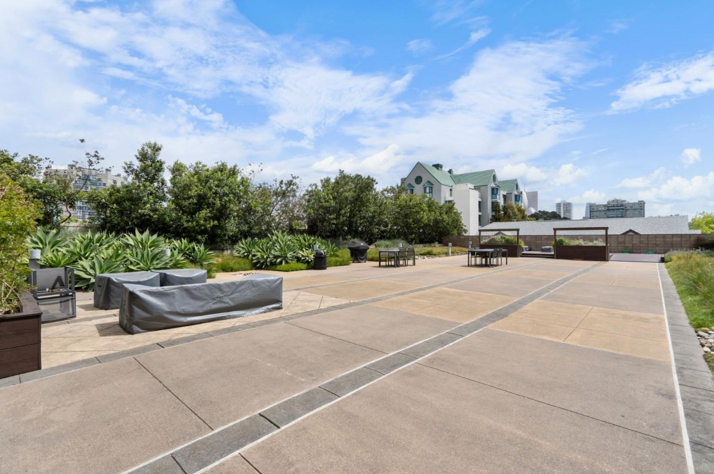 1310 Fillmore St, San Francisco CA  94115-5279 exterior