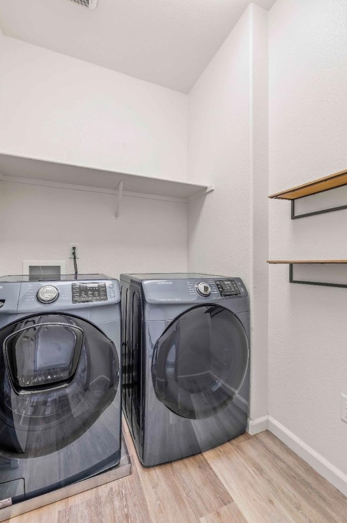 2249 Ellesmere Loop, Roseville CA 95747-5084 exterior