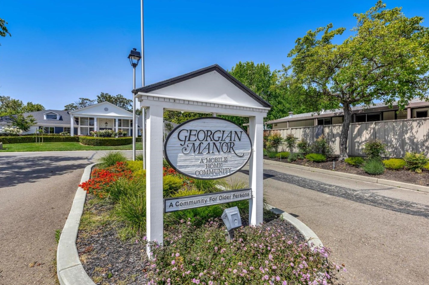 1422 Buckingham Way, Hayward CA  94544-6349 exterior