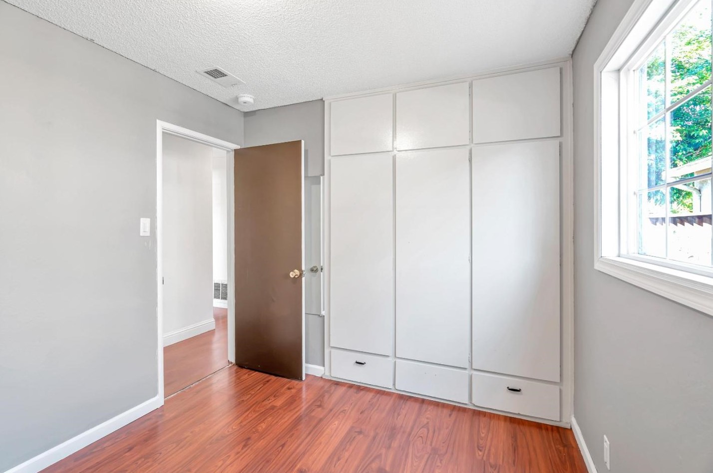 2790 Kern Ave, San Jose CA  95121-2329 exterior