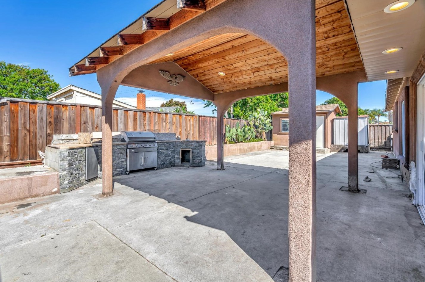 2790 Kern Ave, San Jose CA  95121-2329 exterior