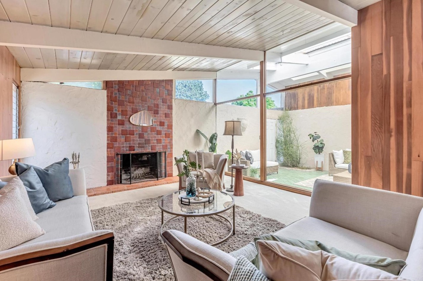 1327 Egret Dr, Sunnyvale CA  94087-3444 exterior