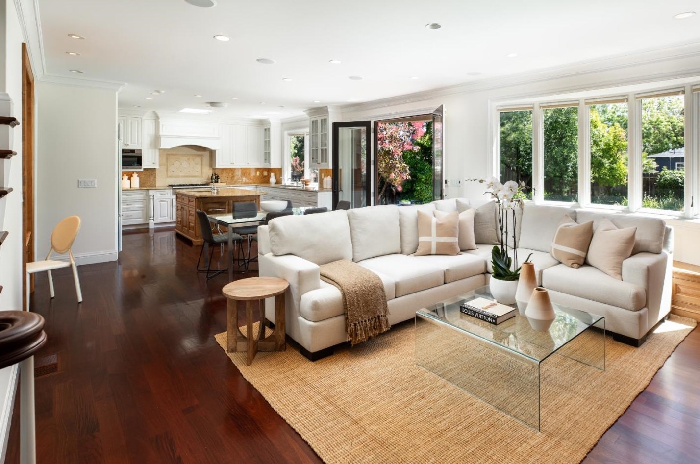 1169 Golden Way, Los Altos CA 94024-5070 exterior