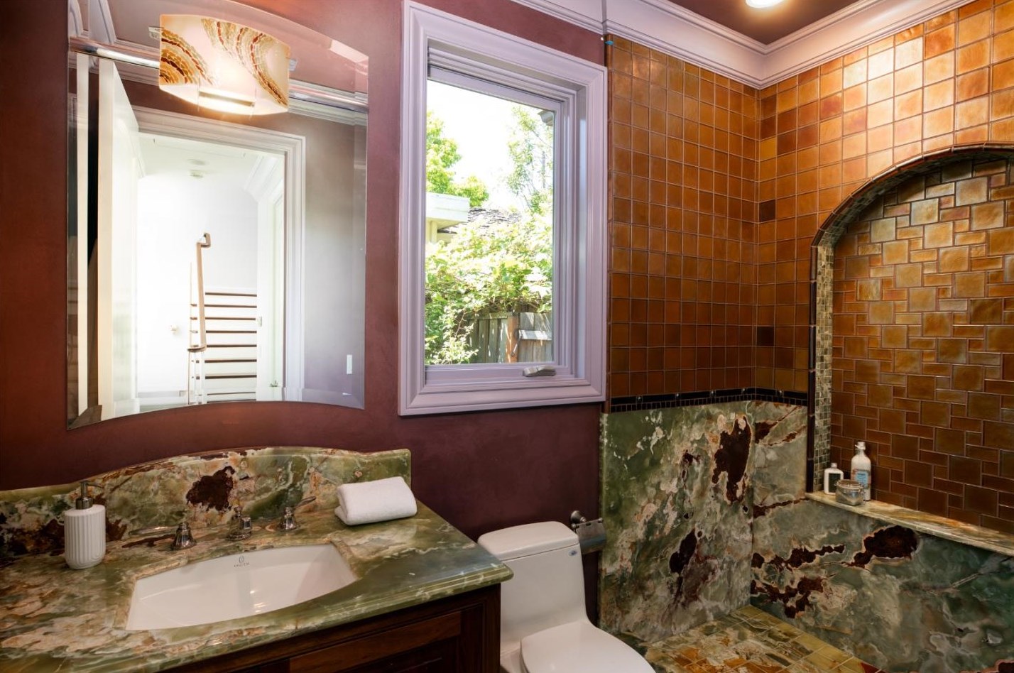 1169 Golden Way, Los Altos CA 94024-5070 exterior