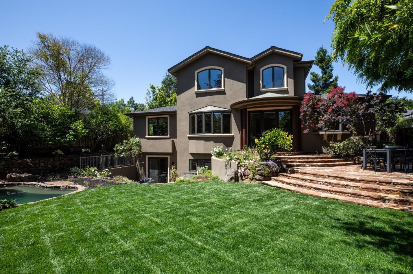 1169 Golden Way, Los Altos CA 94024-5070 exterior