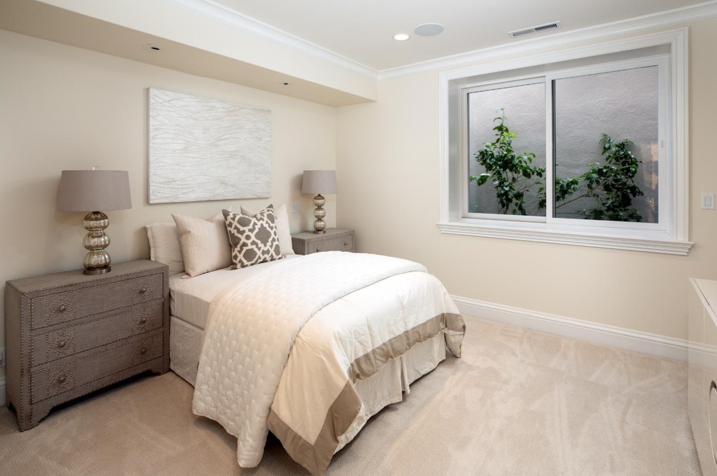 1169 Golden Way, Los Altos CA 94024-5070 exterior