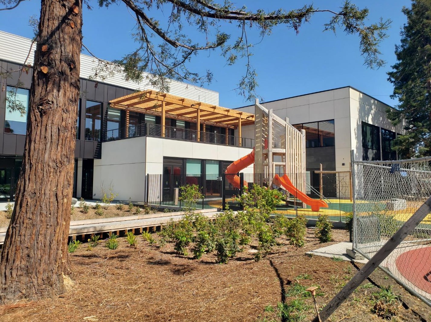 170 Terminal Ave, Menlo Park CA  94025-1246 exterior
