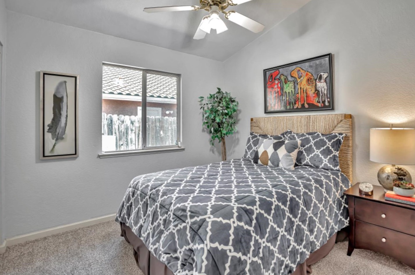 2824 Dinwiddie Way, Elk Grove CA 95758-7438 exterior