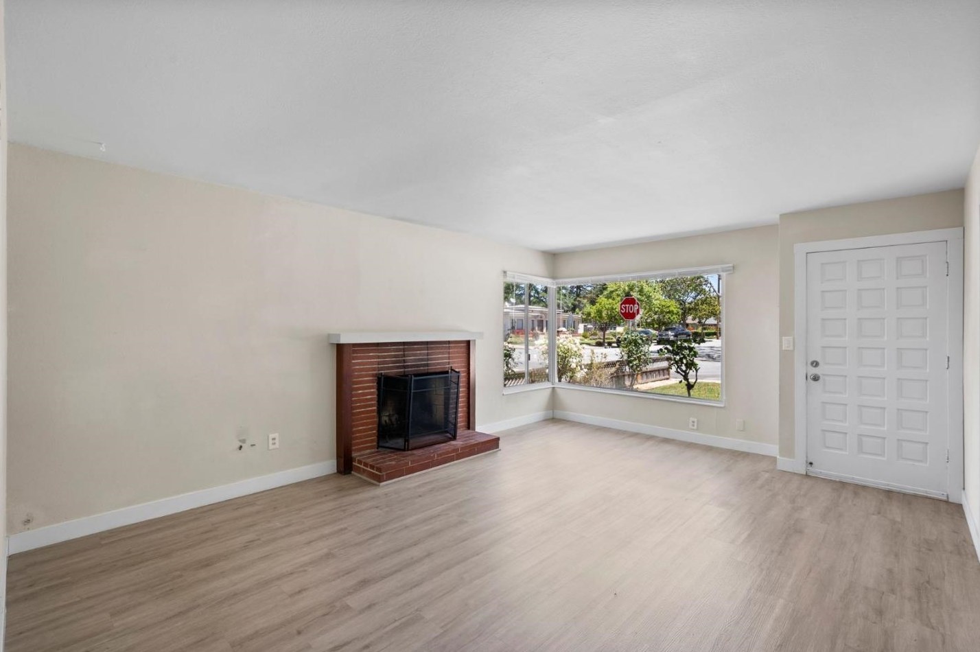 17795 Del Monte Ave, Morgan Hill CA  95037-4327 exterior