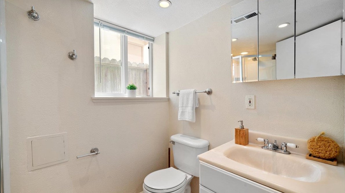 95 Fairmont Dr, Daly City CA  94015-3071 exterior