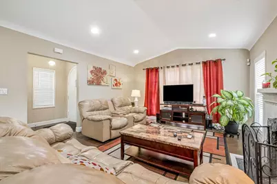 8245 Golf Links Rd, Oakland, CA 94605 - Photo 7