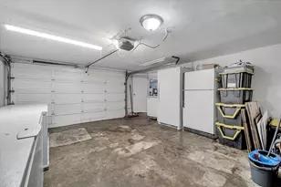 8245 Golf Links Rd, Oakland, CA 94605 - Photo 33