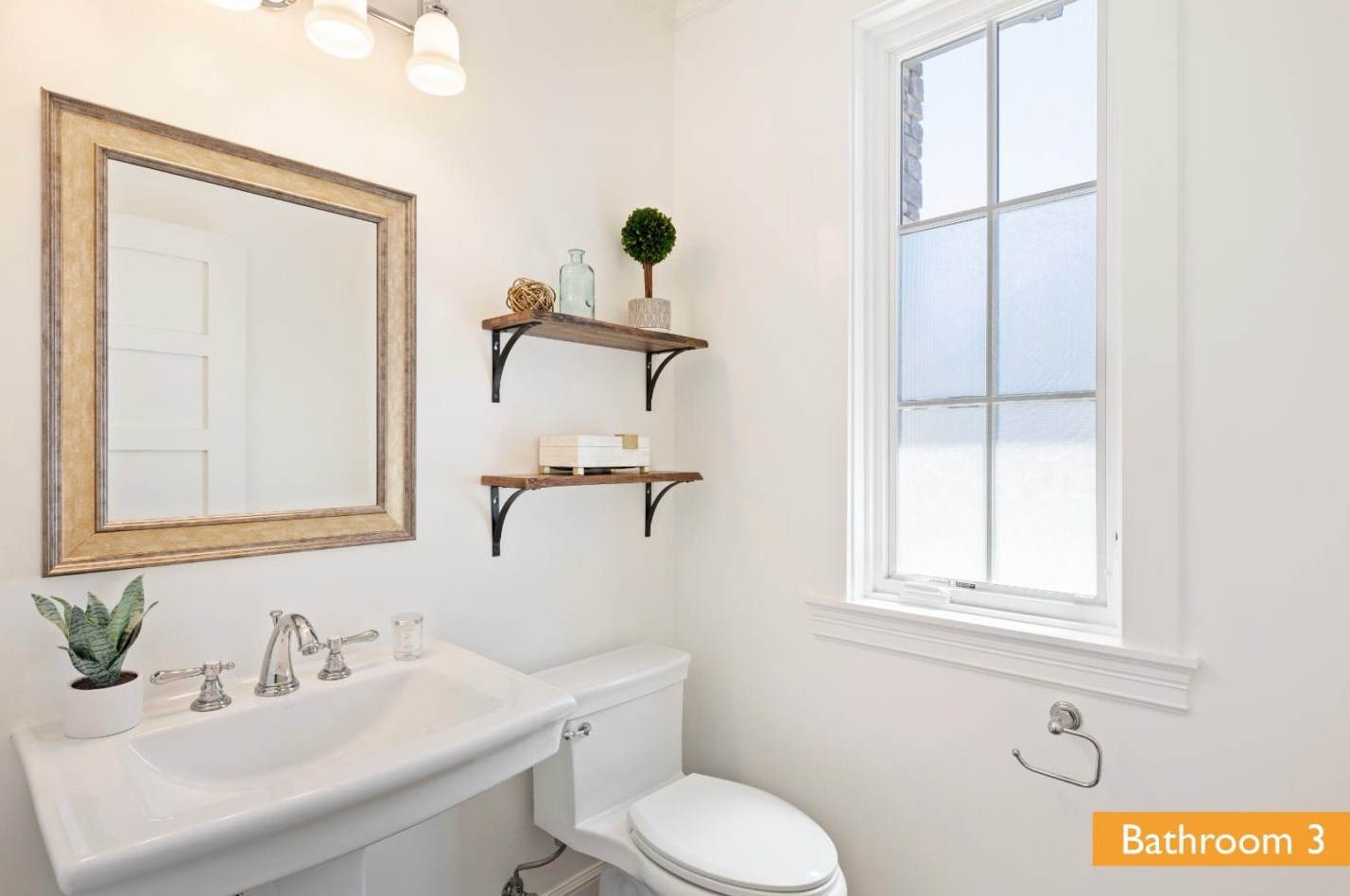 1220 Grant Rd, Los Altos CA 94024-6149 exterior